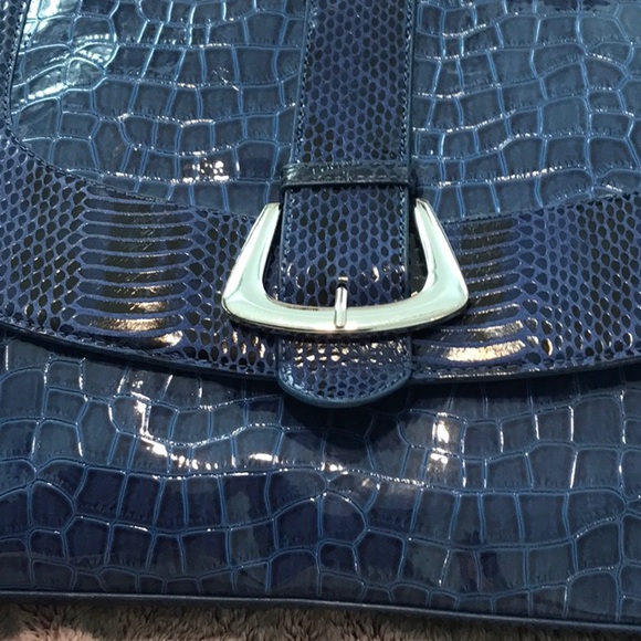 NWOT WHBM Oversized Clutch - Picture 3 of 12